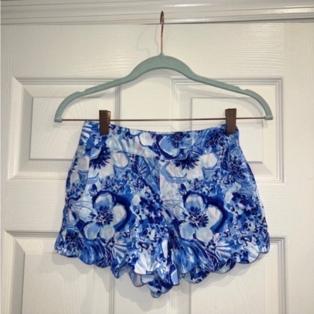 Lilly Pulitzer flowy shorts!